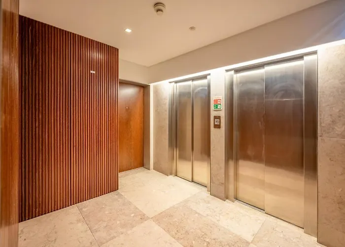 아파트 Guestready - A Premium In Chiado 리스본