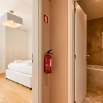 شقة Guestready - A Premium In Chiado Lisboa